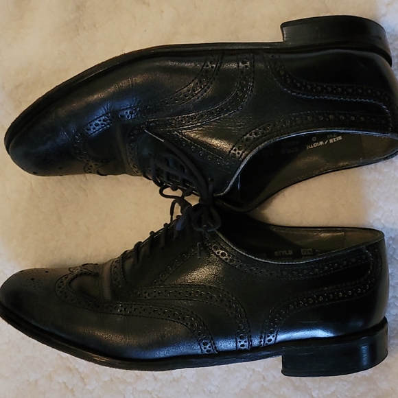 Oakton Classics full Brogue Wingtips - Picture 7 of 8